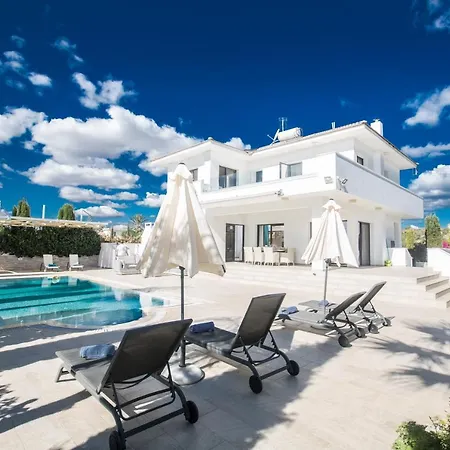 Hotel Protaras De2