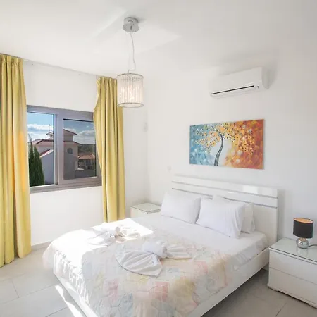 Hotel Protaras De2